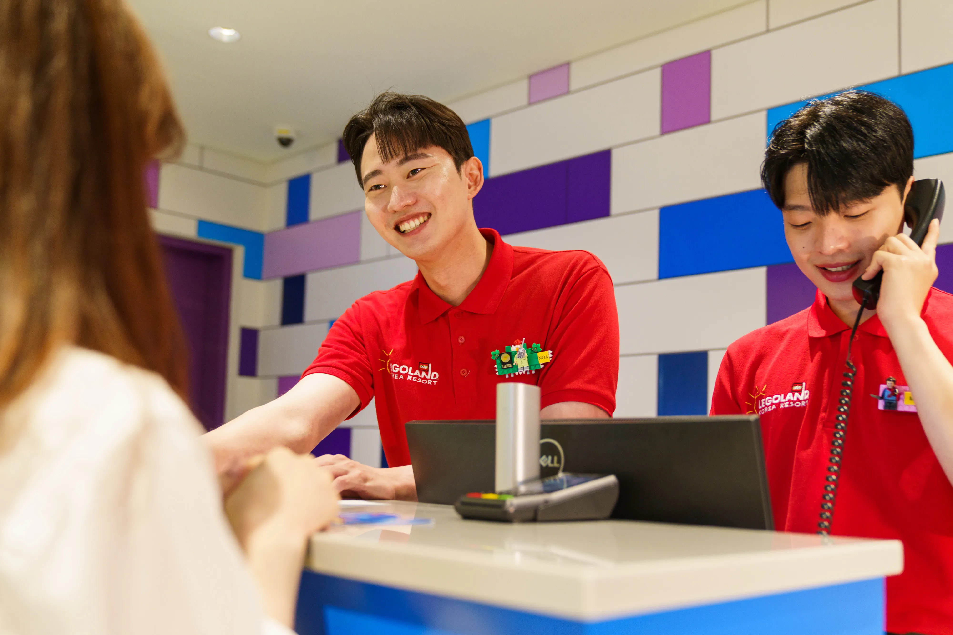 프론트 데스크